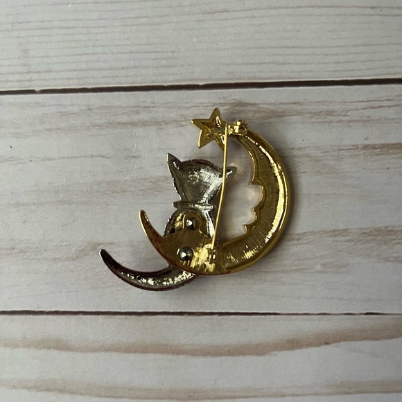 Set of 7 Vintage and vintage Style Brooches - Picture 5 of 15